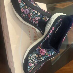 EASY SPIRIT - Easy On Easy Off Slip On Shoes